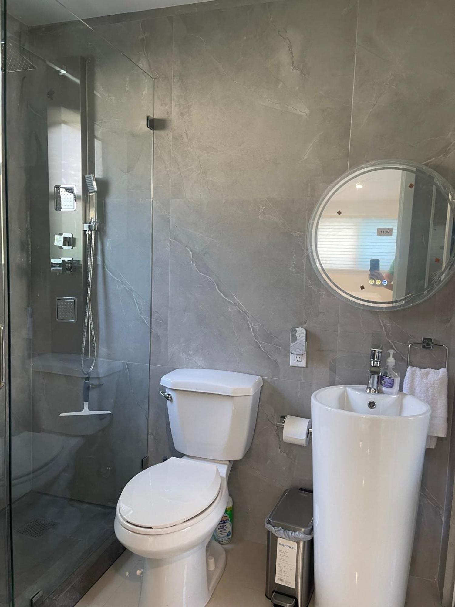 House In Dania Beach Εξωτερικό φωτογραφία